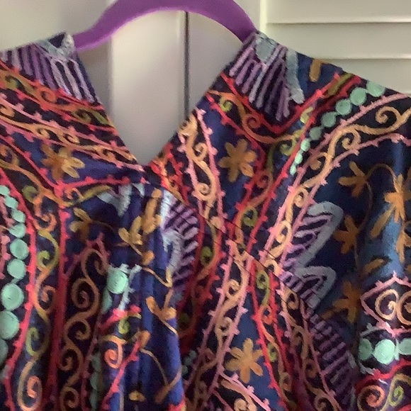 Women’s Full length Shaw. Beautiful colors. Very Warm Sold at Anthropologie - Picture 5 of 9